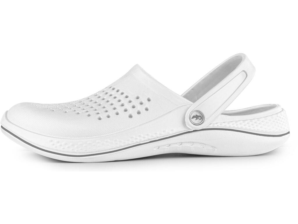 Flip-flop CXS TREND: Unisex casual clogs for everyday wear. The lightweight and comfortable footwear made of EVA materiál ensures all-day comfort and easy maintenance. The perfora…