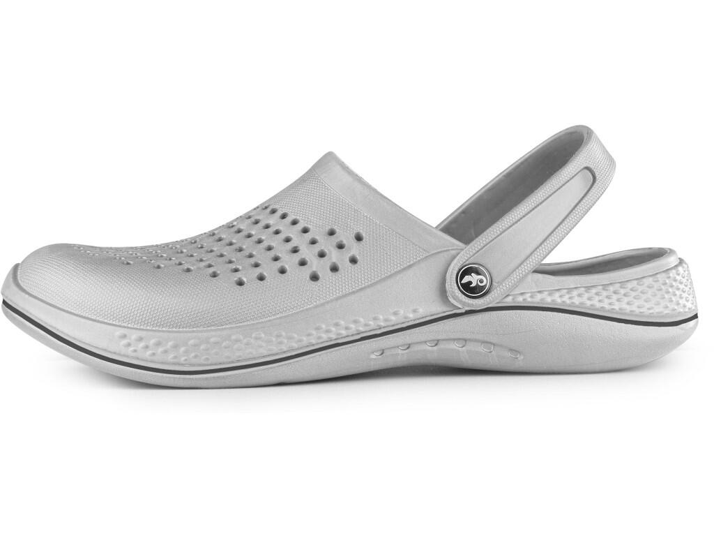 Flip-flop CXS TREND: Unisex casual clogs for everyday wear. The lightweight and comfortable footwear made of EVA materiál ensures all-day comfort and easy maintenance. The perfora…