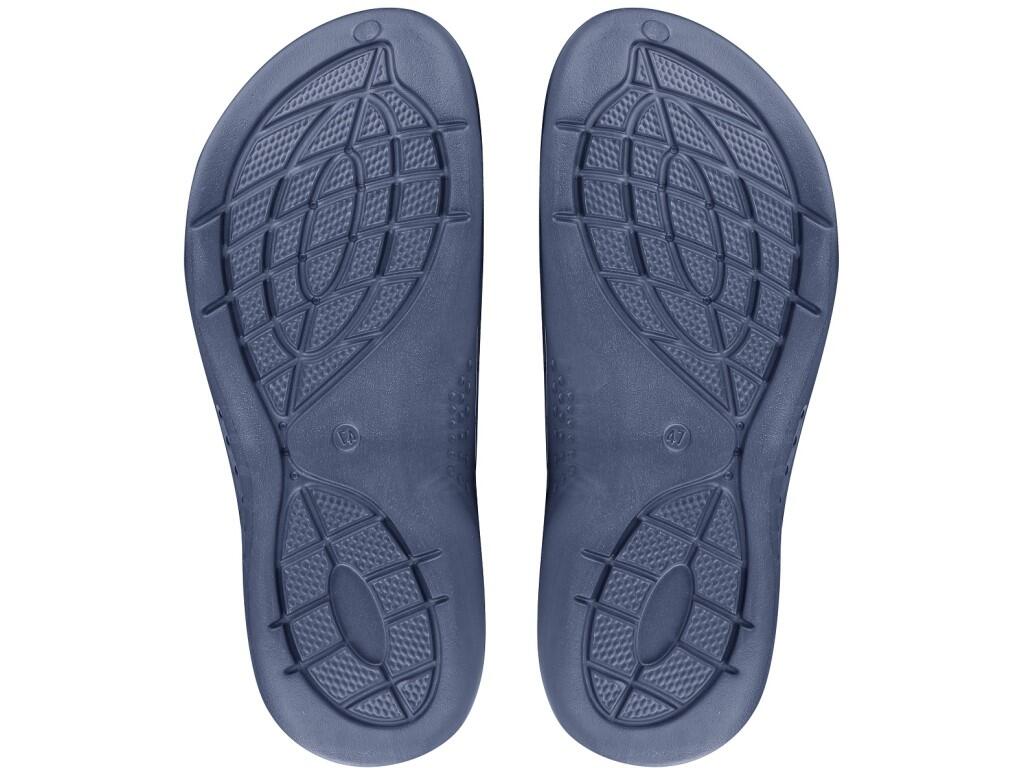 Flip-flop CXS TREND: Unisex casual clogs for everyday wear. The lightweight and comfortable footwear made of EVA materiál ensures all-day comfort and easy maintenance. The perfora…