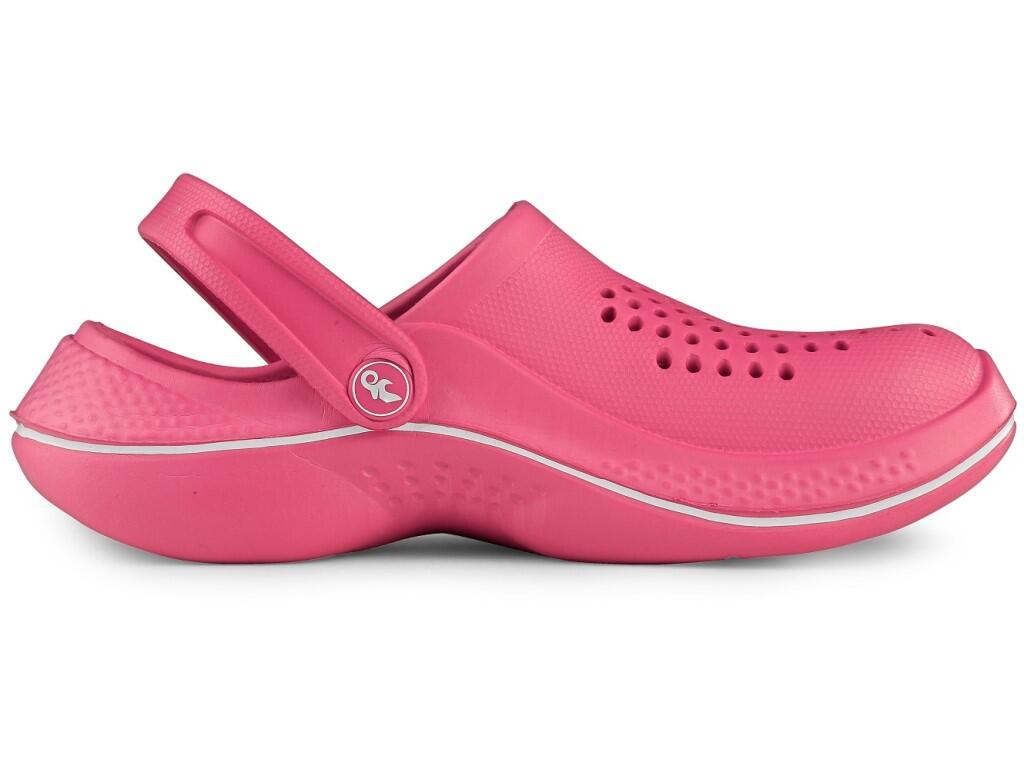 Flip-flop CXS TREND: Unisex casual clogs for everyday wear. The lightweight and comfortable footwear made of EVA materiál ensures all-day comfort and easy maintenance. The perfora…