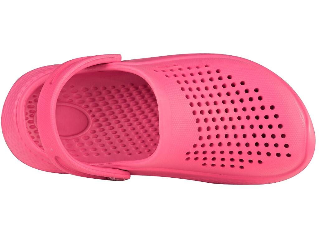 Flip-flop CXS TREND: Unisex casual clogs for everyday wear. The lightweight and comfortable footwear made of EVA materiál ensures all-day comfort and easy maintenance. The perfora…