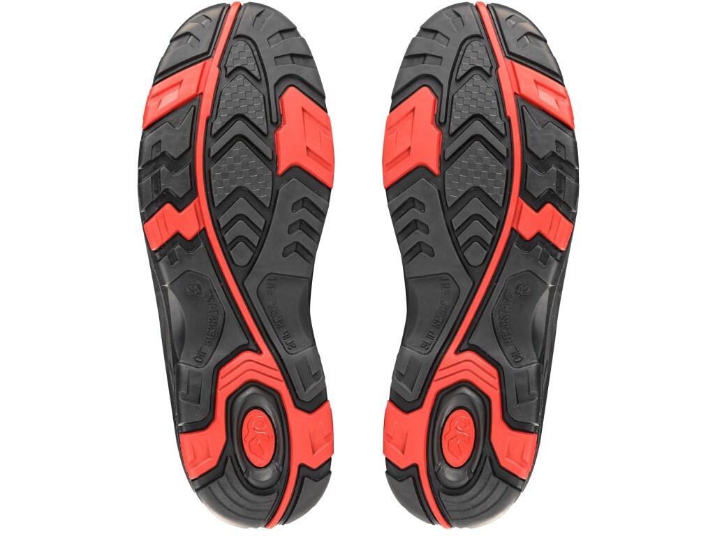 Ankle footwear CXS ROCK PEPRIT O2: Ankle footwear with Thinsulate insulation (grammage 200g), featuring a PVC reflective strip. Material: upper made of hydrophobic smooth nubuck l…