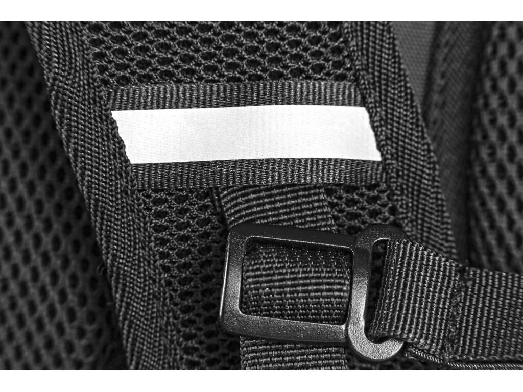 Backpack CXS LEONIS: >Two-compartment backpack made of waterproof material DryGuard with waterproof zippers. Designed for everyday wear and short tours. Volume 20l, load capacity…