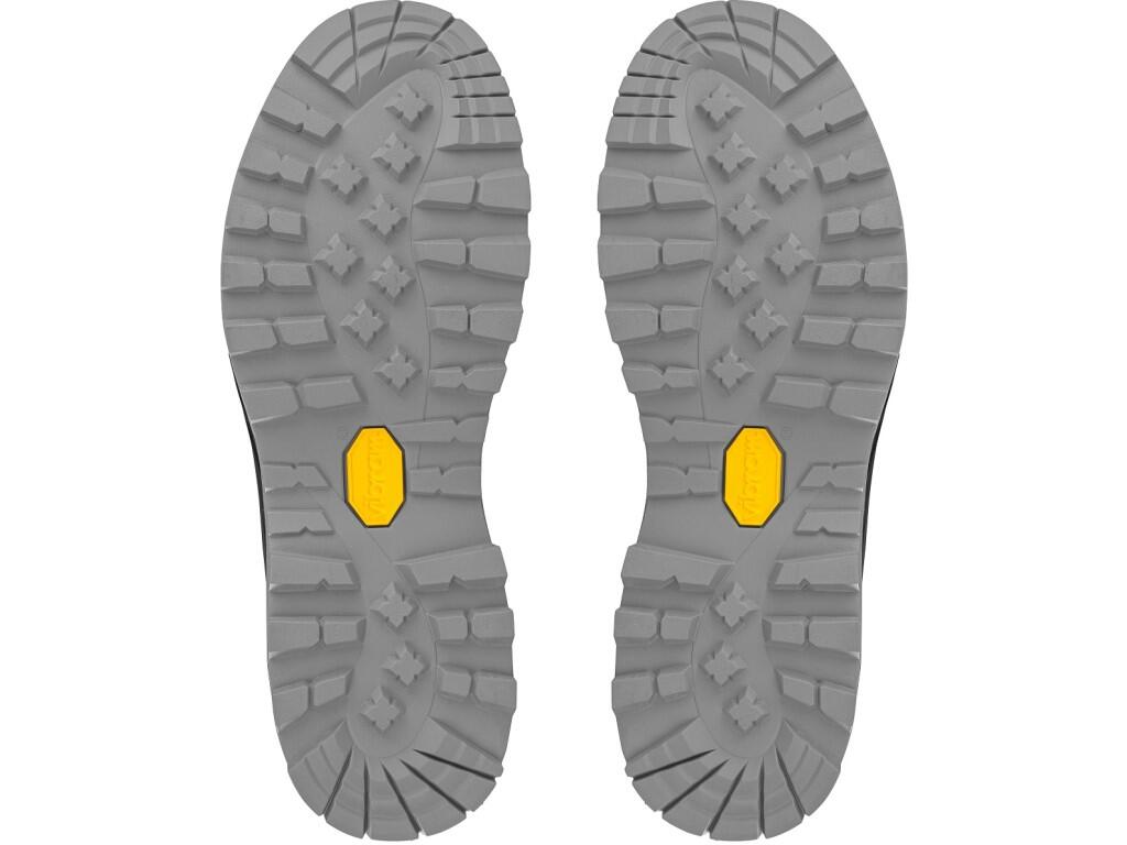 Low footwear BESTARD 2105 KRYPTON: The Krypton walking shoe is lightweight, comfortable, and highly resistant to wear and tear. The shoe is made from breathable and very durable t…